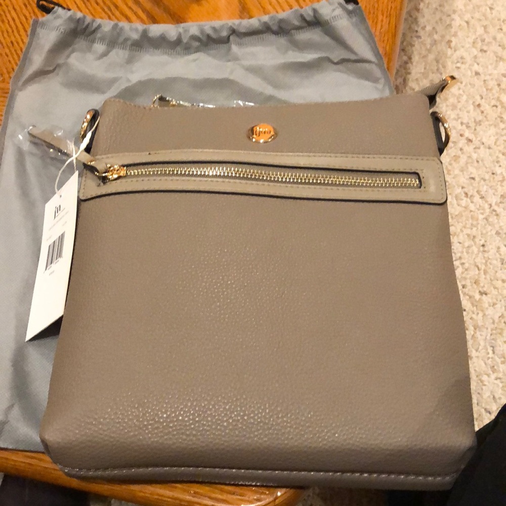 Purse - Picture 1 of 4